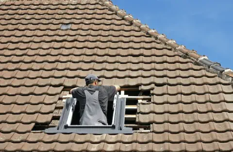 Pose de velux - Neuf-Marché
